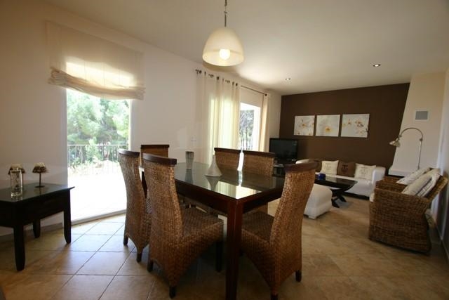 Ferienhaus mit Pool für 10 Personen in Moraira, Costa Blanca: 5 Schlafzimmer, 2 Badezimmer, Klimaanlage, Sat-TV, Spülmaschine, Pool, Strand 1000 m, abgeschl. Grundstück, Waschmaschine