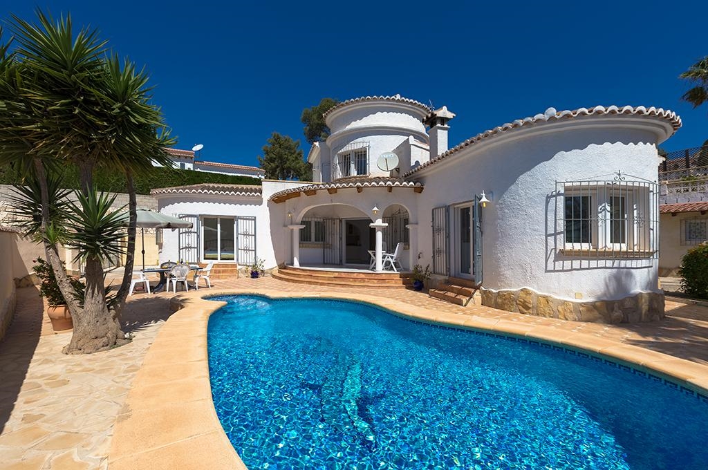 Ferienwohnung für 4 Personen ca. 120 mÂ² in Moraira, Costa Blanca: 2 Schlafzimmer, 1 Badezimmer, Spülmaschine, Pool, Strand 5 km, abgeschl. Grundstück, Waschmaschine, Hund erlaubt