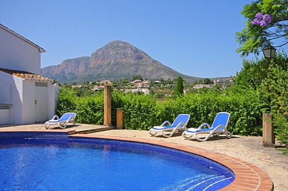 Ferienhaus mit Pool für 10 Personen ca. 250 mÂ² in Jávea, Costa Blanca: 5 Schlafzimmer, 2 Badezimmer, Klimaanlage, Sat-TV, Spülmaschine, Pool, Strand 5 km, abgeschl. Grundstück, Trockner, Waschmaschine
