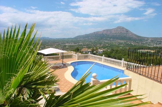 Ferienhaus mit Pool für 6 Personen ca. 160 mÂ² in Jávea, Costa Blanca: 3 Schlafzimmer, 1 Badezimmer, Klimaanlage, Sat-TV, Spülmaschine, Pool, Strand 5 km, abgeschl. Grundstück, Waschmaschine
