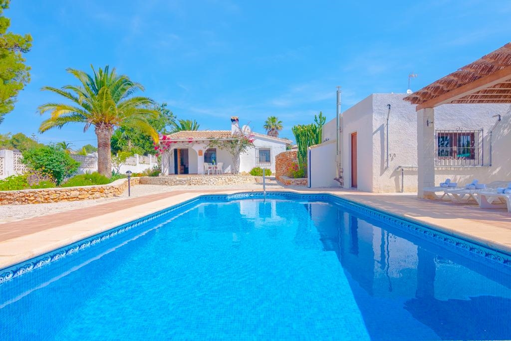 Ferienwohnung für 4 Personen ca. 125 mÂ² in Moraira, Costa Blanca: 2 Schlafzimmer, 1 Badezimmer, Spülmaschine, Pool, Strand 5 km, Waschmaschine, Hund erlaubt