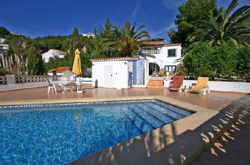 Ferienwohnung für 4 Personen in Moraira, Costa Blanca: 2 Schlafzimmer, Pool, Strand 5 km, abgeschl. Grundstück, Waschmaschine, Hund erlaubt