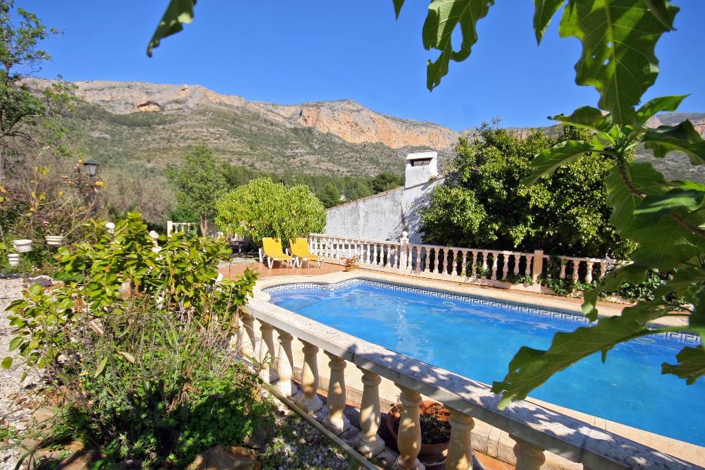 Ferienwohnung für 10 Personen ca. 150 mÂ² in Dénia, Costa Blanca: 5 Schlafzimmer, 2 Badezimmer, Spülmaschine, Pool, Strand 10 km, abgeschl. Grundstück, Waschmaschine, Hund erlaubt