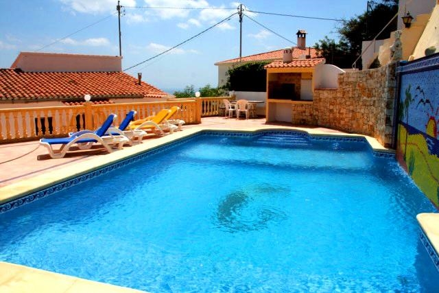 Ferienwohnung für 4 Personen ca. 90 mÂ² in Calpe, Costa Blanca: 2 Schlafzimmer, 1 Badezimmer, Pool, Strand 5 km, abgeschl. Grundstück, Waschmaschine, Hund erlaubt