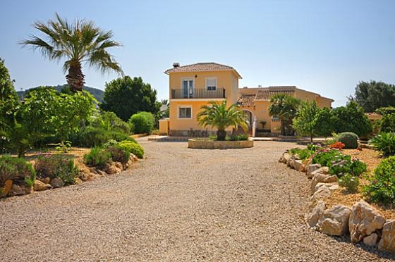 Ferienhaus mit Pool für 8 Personen ca. 250 mÂ² in Jávea, Costa Blanca: 4 Schlafzimmer, 2 Badezimmer, Kamin, Klimaanlage, Sat-TV, Spülmaschine, Pool, Strand 5 km, abgeschl. Grundstück, Trockner, Waschmaschine