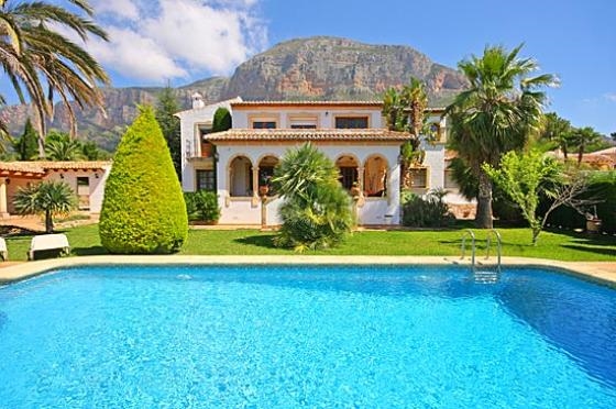 Ferienwohnung für 7 Personen ca. 300 mÂ² in Jávea, Costa Blanca: 3 Schlafzimmer, 2 Badezimmer, Sat-TV, Spülmaschine, Pool, Strand 5 km, Waschmaschine