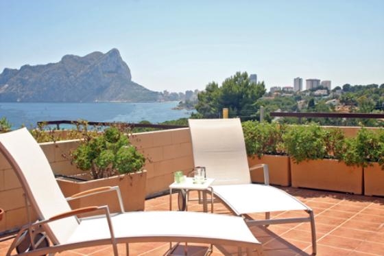 Ferienhaus für 6 Personen in , Costa Blanca: 3 Schlafzimmer, 1 Badezimmer, Klimaanlage, Spülmaschine, gemeinschaftliches Schwimmbad, Strand 100 m, Waschmaschine