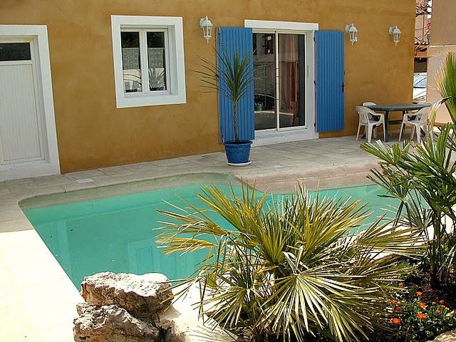 Ferienwohnung für 6 Personen ca. 60 mÂ² in Avignon, Provence (Vaucluse): 1 Schlafzimmer, Spülmaschine, gemeinschaftliches Schwimmbad, abgeschl. Grundstück