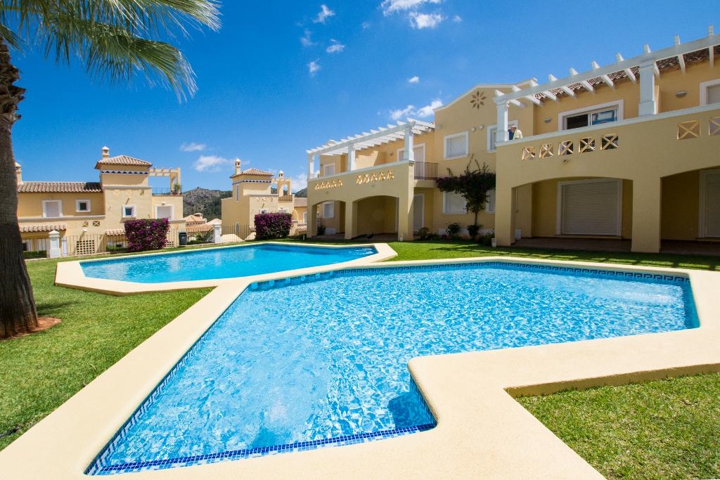 Ferienwohnung für 4 Personen ca. 65 mÂ² in Dénia, Costa Blanca: 2 Schlafzimmer, 1 Badezimmer, Klimaanlage, Sat-TV, Spülmaschine, gemeinschaftliches Schwimmbad, Whirlpool, Strand 10 km, Waschmaschine