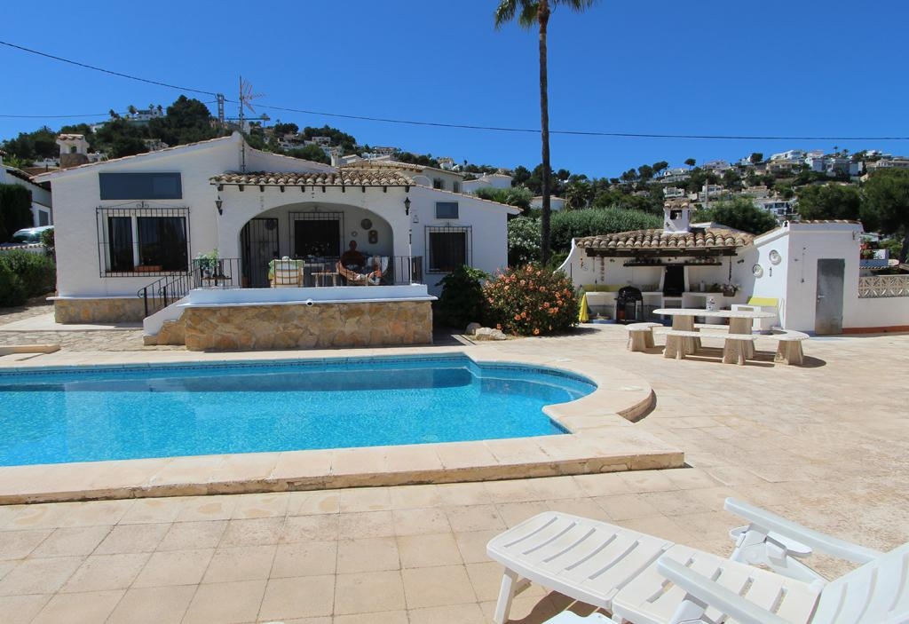 Ferienwohnung für 6 Personen ca. 90 mÂ² in Moraira, Costa Blanca: 3 Schlafzimmer, 1 Badezimmer, Klimaanlage, Pool, Strand 5 km, abgeschl. Grundstück, Waschmaschine
