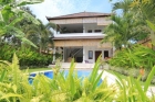 Kiss in the Blossom 6 pax,&nbsp;Cette villa cosy traditionnelle...