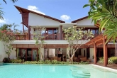 Casis Villa