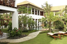 The majestic four-bedroom Batavia villa, complete with its freeform swimming pool and children’s pool, is set upon 1,100 square metres of land, within a luxurious private estate, just footsteps away from the Indian Ocean at Seminyak Beach , Seminyak