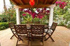 Sun,&nbsp;Nicely decorated house...