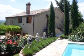 For English see our website : www.holidayhouseitaly., Staffolo