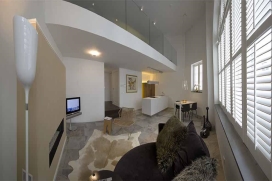 Luxe gemeubileerd appartement (110 m2) met 1 slaapkamer en entresol in het hartje centrum van Maastricht. Op 40 meter afstand van de markt en het bruisende hart van Maastricht met alle luxe winkels en restaurants op loopafstand., Maastricht