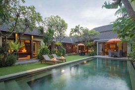 Chimera Orange Villa is a 2 bedroom villa, with a modern style interior, and fully equipped. Full service staff are included and 24 hours security., Seminyak